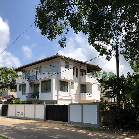 Senarathna Guest House ウェリガマ エクステリア 写真