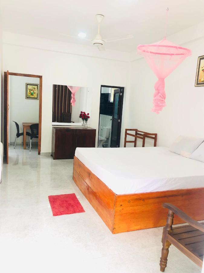 Senarathna Guest House ウェリガマ エクステリア 写真
