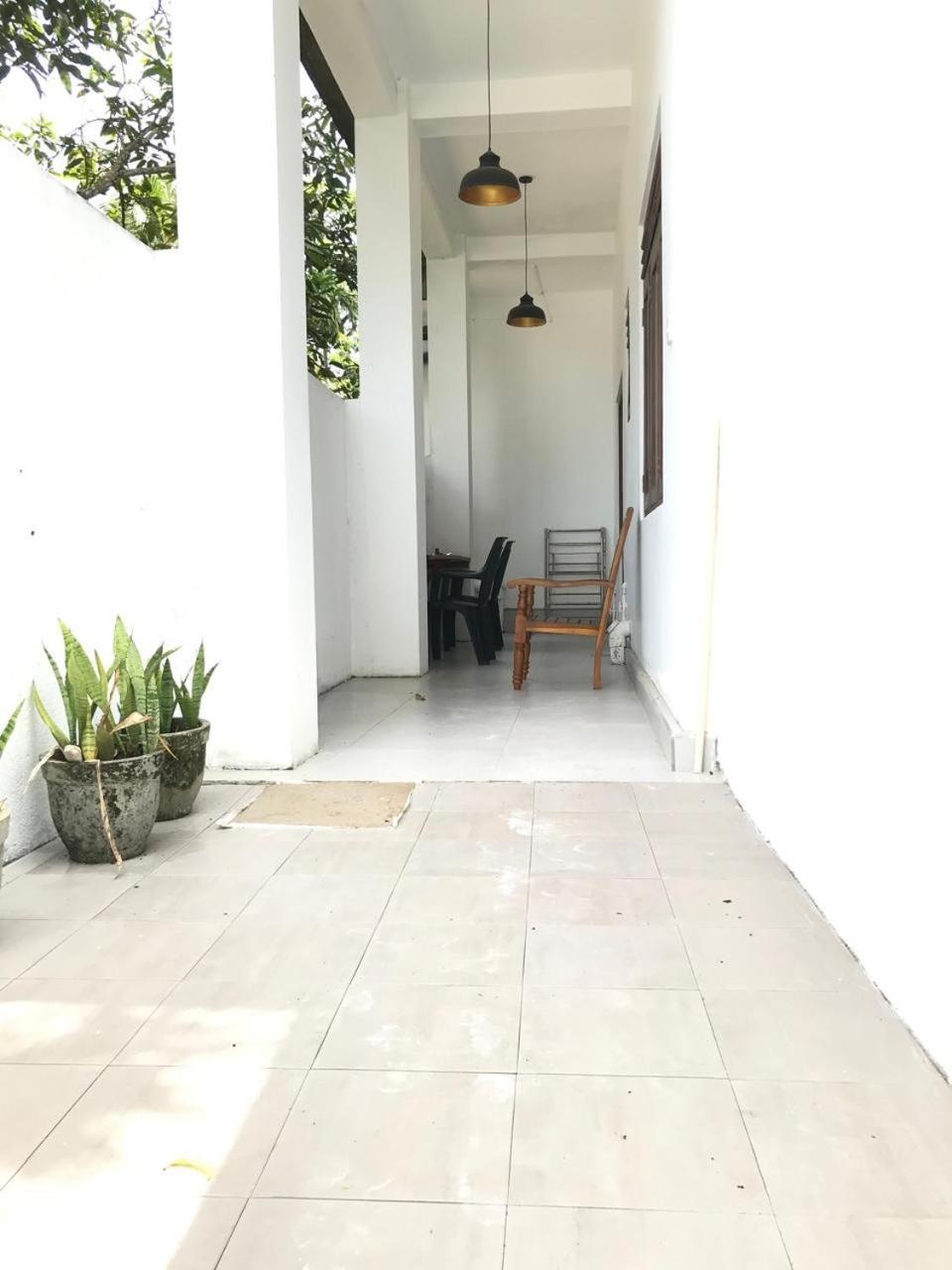 Senarathna Guest House ウェリガマ エクステリア 写真